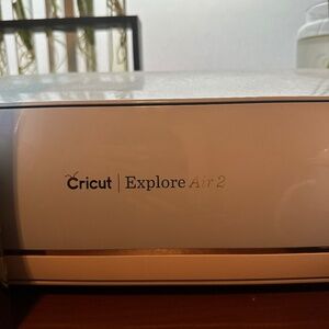 Cricut and accessories